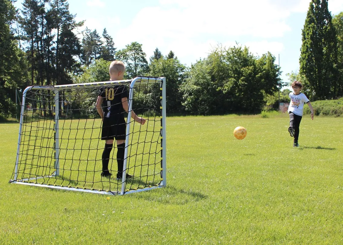 Kübler Sport® Mini-Trainingstor FUN Mit Klappbaren Netzbügeln 3 Kübler Sport® Mini-Trainingstor FUN Mit Klappbaren Netzbügeln – Bild 3