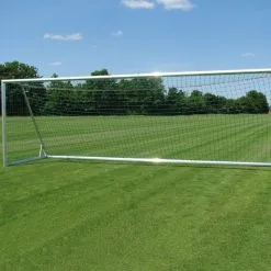 Fußballtor "ROBUST", Vollverschweißt, Mit Bodenverankerung Und Tragegriffen