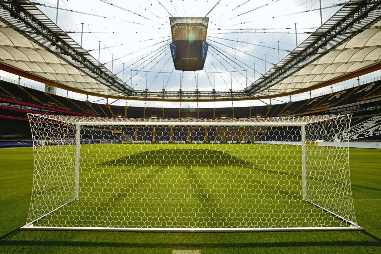 Fußballtor In Bodenhülsen, Eckverschweißt Und Freie Netzaufhängung, Mit SimplyFix 2 Fußballtor In Bodenhülsen, Eckverschweißt Und Freie Netzaufhängung, Mit SimplyFix – Bild 2