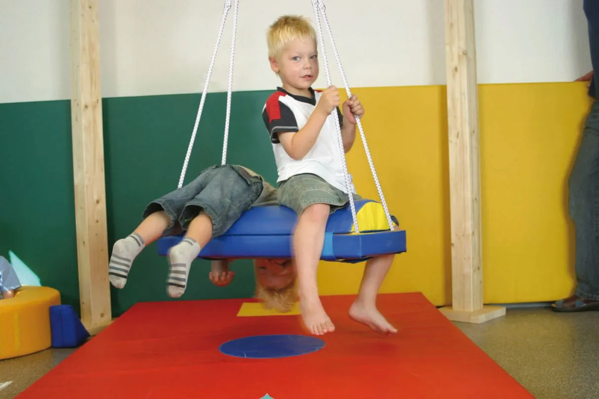 Pferdeschaukel 2 Pferdeschaukel – Bild 2